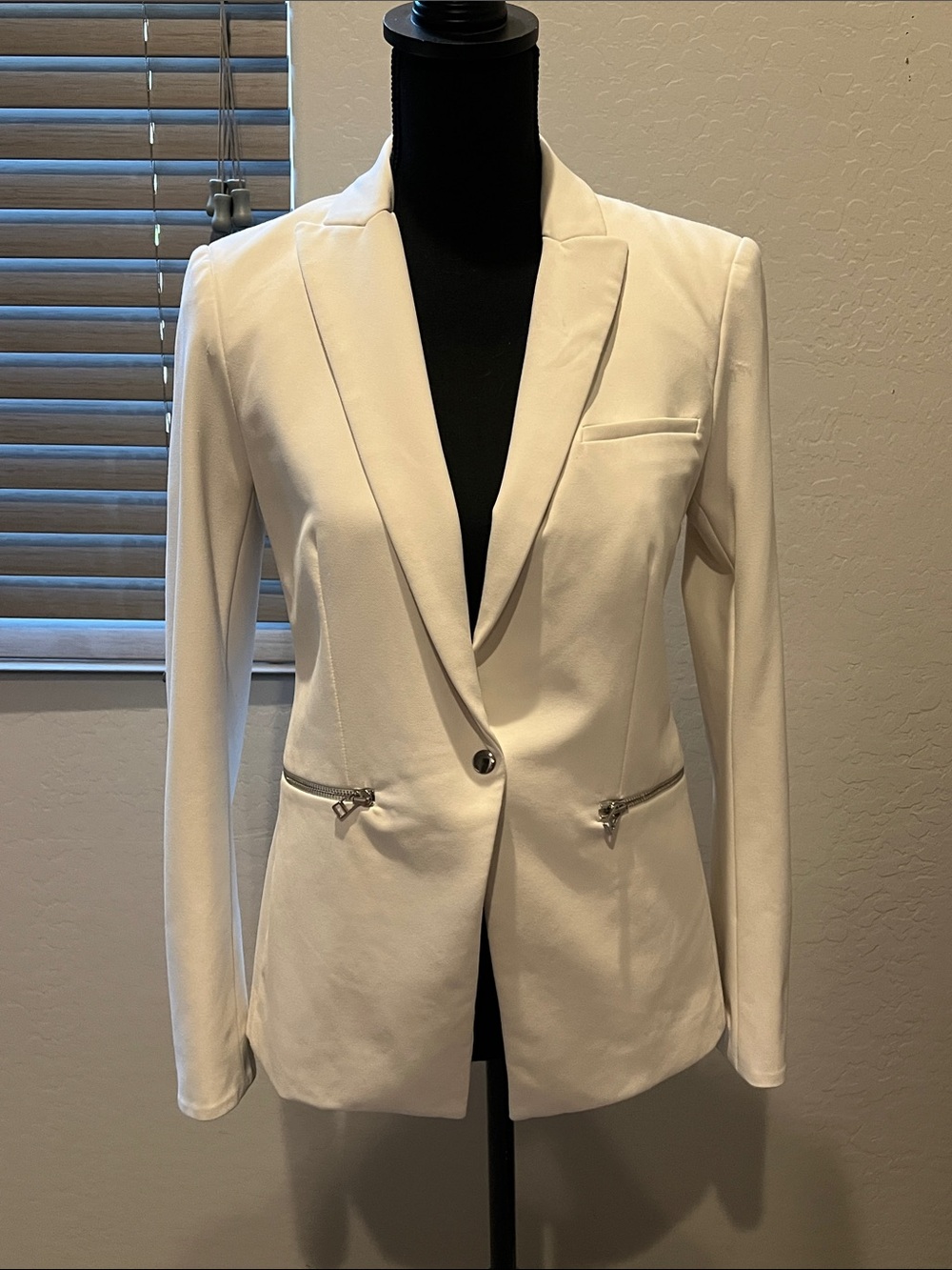 Veronica Beard Women's White Single-Button Tailored Blazer